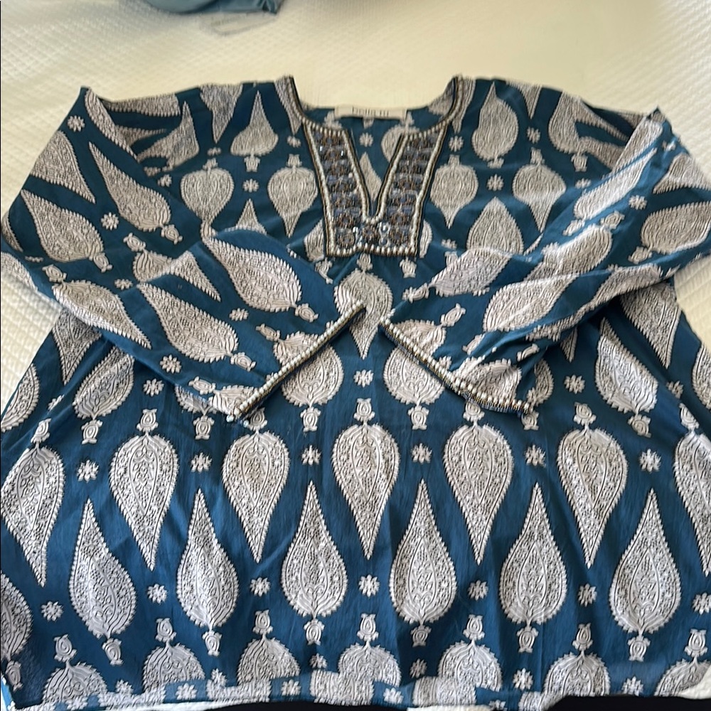 Blue and White Patterned Tunic